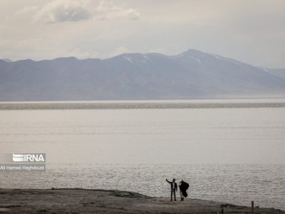 انسداد ۱۰ هزار چاه حوضه آبریز دریاچه ارومیه ضروری است