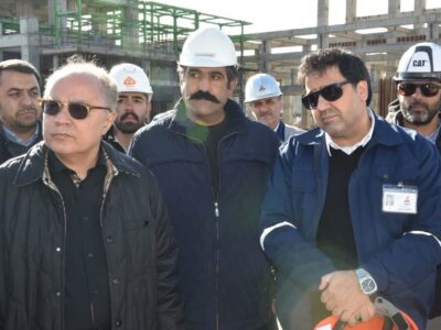 دبیری: دولت با تمام توان در کنار صنعت است