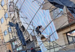 سقوط داربست ساختمان ۸ طبقه