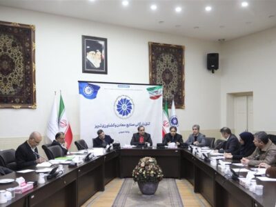 کاهش صف انتظار خودروهای باری در مرز جمهوری آذربایجان با راه اندازی پایانه کلاله