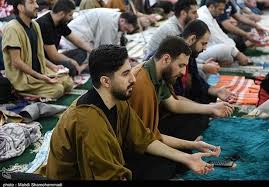 آغاز آیین معنوی اعتکاف با حضور حدود ۱۹ هزار نفر در آذربایجان‌شرقی