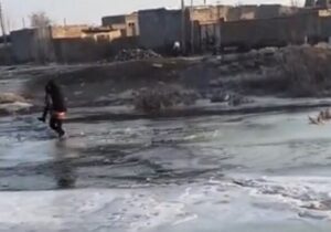 فداکاری معلم سرابی برای تعلیم دانش‌آموزان