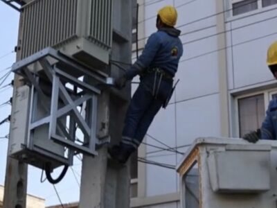 رکورد نصب ۳۴۵ ترانسفورماتور برق در تبریز