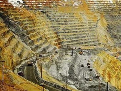 فرماندار: کارگران معدن طلای مزرعه شادی ورزقان همچنان مشغول کار هستند