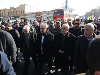 تصاویر | حضور استاندار آذربایجان شرقی در  راهپیمایی ۲۲ بهمن تبریز