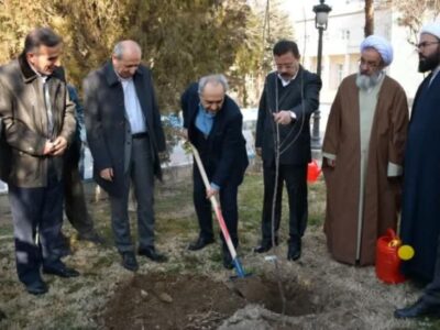 آغاز کاشت سه میلیون اصله نهال در آذربایجان شرقی / استاندار پیشگام شد