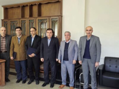 🔹با حکم استاندار آذربایجانشرقی معاونان حقوقی ، بازرسی و عملکرد و ارتباطات مردمی دفتر مدیریت عملکرد ،بازرسی ، امور حقوقی و ارتباطات مردمی استانداری منصوب شدند.