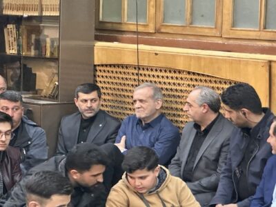 حضور سرزده و بدون تشریفات رئیس‌جمهور در مراسم احیای شب قدر در دانشگاه تبریز