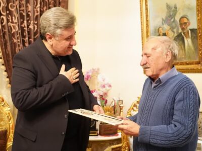 دیدار مدیرکل فرهنگ و ارشاد اسلامی آذربایجان شرقی با عاشیق حسن در نخستین روز کاری