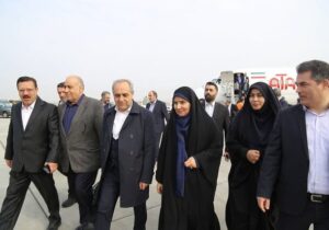 وزیر راه و شهرسازی وارد مراغه شد