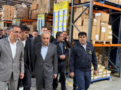 هم اکنون بازدید استاندار آذربایجان شرقی از صنایع استان واقع در شهرستان بناب   بازدیداستاندار آذربایجان شرقی از گروه گروه صنعتی همتاز موتور   عکس ها از فرزانه حاجی کاظمی