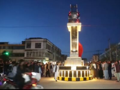 رونمایی از نماد تراکتورسازی در میدان اصلی هرات