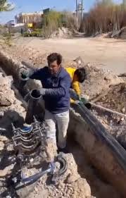 تداوم توسعه و‌ یکپارچه سازی شبکه آب خام شهرک خاوران