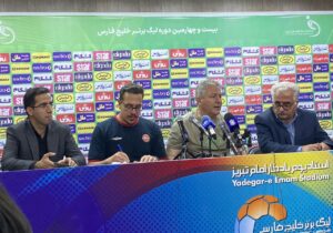 سرمربی تراکتور: بازیکنانم با کنترل ذهنی به بازی برگشتند