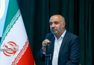 وزیر رفاه: برای هر مرحله از اجرای طرح کالا برگ ۲۵۰ میلیارد ریال بودجه اختصاص یافته است