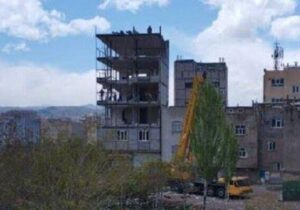 تخریب یک ساختمان ۵ طبقه در میدان ولی‌امر