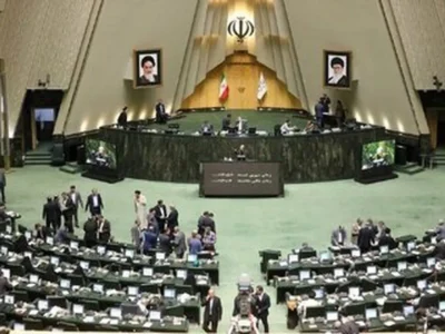حمایت تمام قد مجلس از اقدام پزشکیان در برکناری شهرام دبیری؛‌ مردم خط قرمز رئیس‌جمهوری هستند