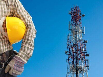 اپراتورهای تلفن همراه در تبریز مشکل محل استقرار دکل دارند