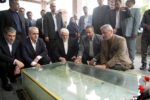 ادای احترام معاون اول رئیس جمهور و استاندار آذربایجان شرقی به مقام شهید آیت الله محمدعلی آل هاشم، امام جمعه فقید تبریز