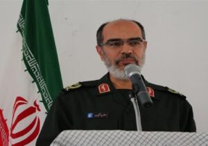 مسجد مرکز فرماندهی حل مشکلات جامعه است