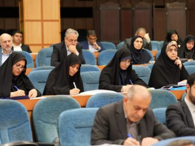 نشست تخصصی- علمی – اجرایی معاونین سیاسی، امنیتی و اجتماعی و مدیران کل دفاتر امور اجتماعی و فرهنگی استانداری‌های سراسر کشور با حضور اسکندر مومنی، وزیر کشور برگزار شد.