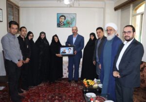 دیدار شهردار تبریز با خانواده معظم شهیدان والامقام “حسن بهروز اسکویی” و “محمد حق خواه”
