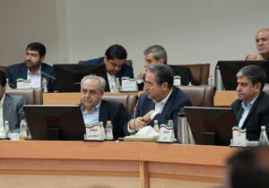 تقدیر از استاندار آذربایجان شرقی در نشست سراسری استانداران