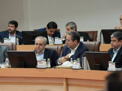 تقدیر از استاندار آذربایجان شرقی در نشست سراسری استانداران