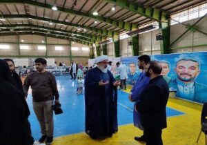 بازدید عضو شورای شهر تبریز از اردوی جهادی سلامت و دندانپزشکی در شهرک ارم