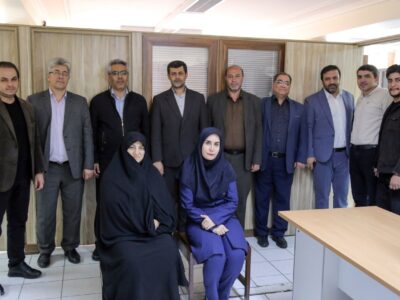 معاون امنیتی و انتظامی استاندار آذربایجان شرقی در دیدار صمیمی با همکاران روابط عمومی استانداری به مناسبت روز ملی ارتباطات و روابط عمومی، از زحمات و تلاش‌های آنان قدردانی کرد.