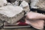 از «کاپشن‌ صورتی با گوشواره قلبی» تا خواب ابدی در «تخت‌خواب صورتی»/ این بی‌رحمی‌ها را فراموش نمی‌کنیم