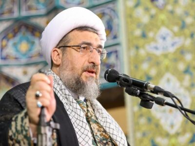 امام جمعه تبریز: دشمن در رسیدن به اهدافش ناکام ماند/ دست بر ماشه آماده فرمان رهبریم