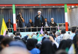 امام جمعه تبریز: شیعیان حضرت علی(ع) تسلیم نمی‌شوند