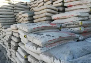 کشف ۲۶ تن سیمان احتکار شده در سراب