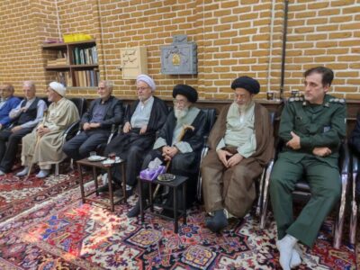 برگزاری مراسم سالگرد رحلت امام خمینی (ره) به همراه پاسداشت شهدای محراب، خدمت و ۱۵ خرداد  شهرداری منطقه ۸ تبریز، در آستانه سالروز رحلت حضرت امام خمینی(ره) اقدام به برگزاری مراسمی در راستای گرامیداشت یاد و خاطره حضرت امام خمینی (ره)، شهدای قیام ۱۵ خرداد، شهدای محراب و شهدای خدمت کرد.