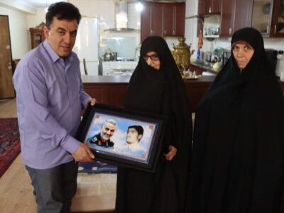 دیدار شهردار تبریز با خانواده معظم شهید والامقام «منوچهر کریمی» و جانباز سرافراز «حسن فیروزی»