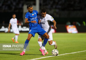  پرسپولیس، سپاهان و تراکتور هنوز مجوز ندارند