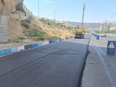 آغاز آسفالت رویه ضلع جنوبی اتوبان پاسداران توسط شهرداری منطقه ۵