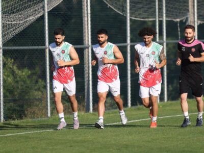 دو نوبت تمرین پرفشار تراکتور در اردوی ترکیه