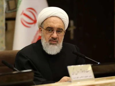 انتقاد برگی از تعطیلی دو هفته ای شورا
