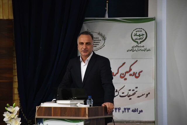 راهی‌ جز این‌ که تمرکز خود را بر تولید در اراضی دیم ببریم، نداریم
