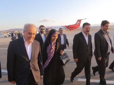وزیر راه و شهرسازی با استقبال استاندار آذربایجان شرقی وارد تبریز شد