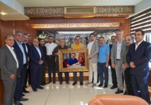 تجلیل و قدردانی انجمن فولاد آذربایجان از مهندس محمدرضا زنوزی‌مطلق