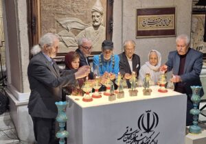 چراغ افتتاح جشنواره استانهای کشور در تبریز روشن شد