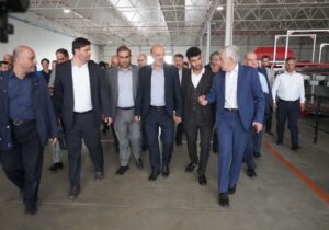 کمیسیون آموزش مجلس از دستاوردهای فناورانه کشاورزی در منطقه آزاد ارس بازدید کرد
