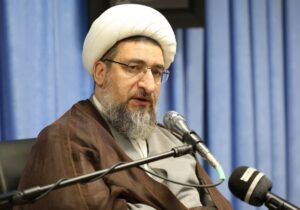  مقابله با توطئه های استکبار علیه ایران با ترویج روحیه بسیجی میسر است