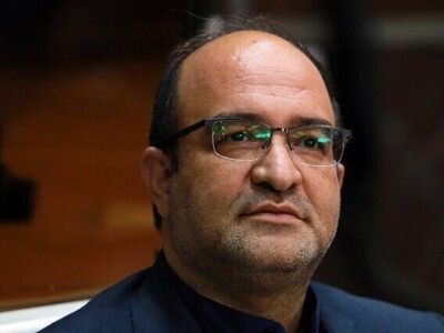  کتابداران بنیان توسعه کتابخانه‌ها هستند