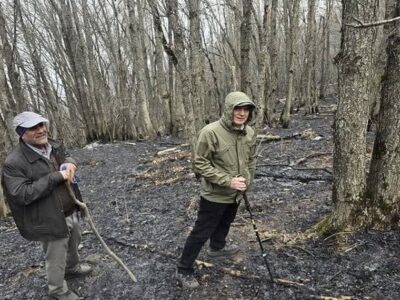 لکهگیری آخرین کانون آتش سوزی جنگلهای دیزمار آذربایجانشرقی انجام شد