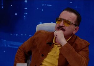 زنوزی خطاب به فردوسی پور:خودم در استانبول خانه ندارم، برای بازیکن بخرم؟