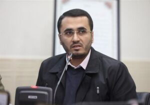 نماینده مردم تبریز: کسی که قلم خود را بفروشد، شرافتش را خدشه‌دار می‌کند